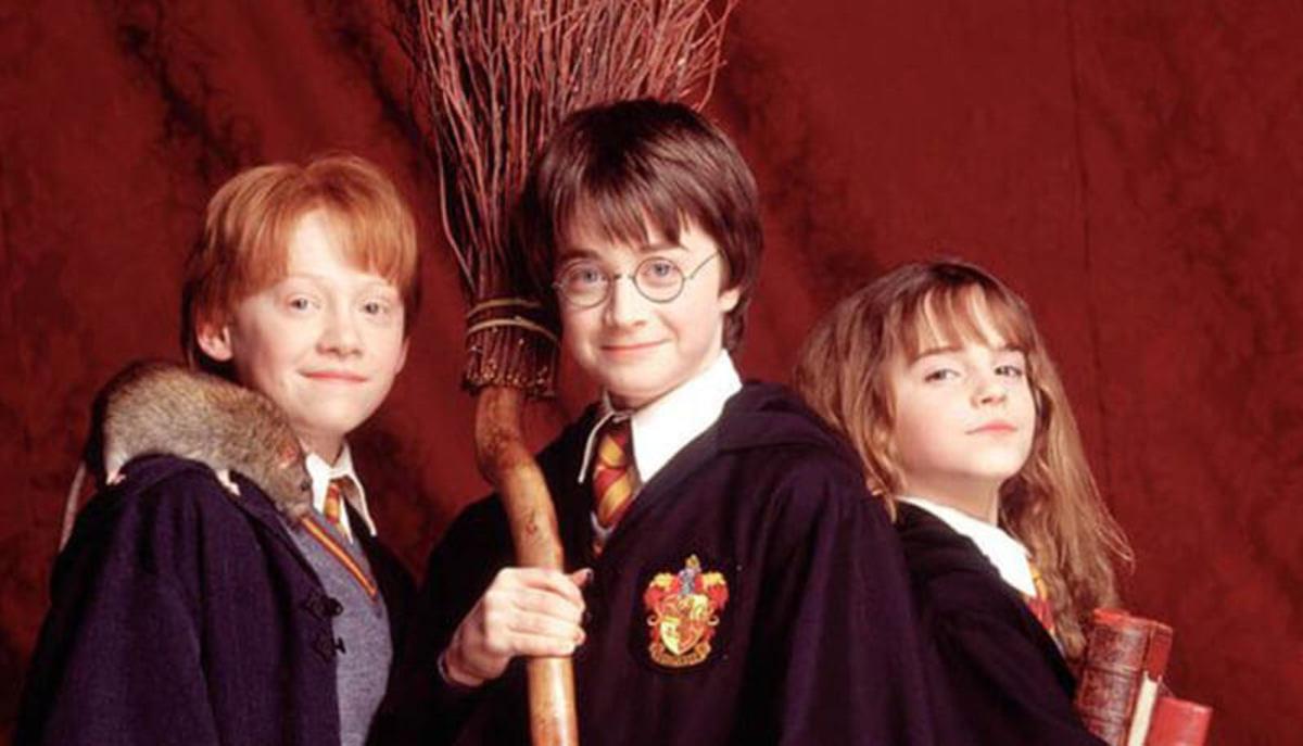 Scopri di più sull'articolo Harry Potter: La Saga Che Ha Stregato il Mondo